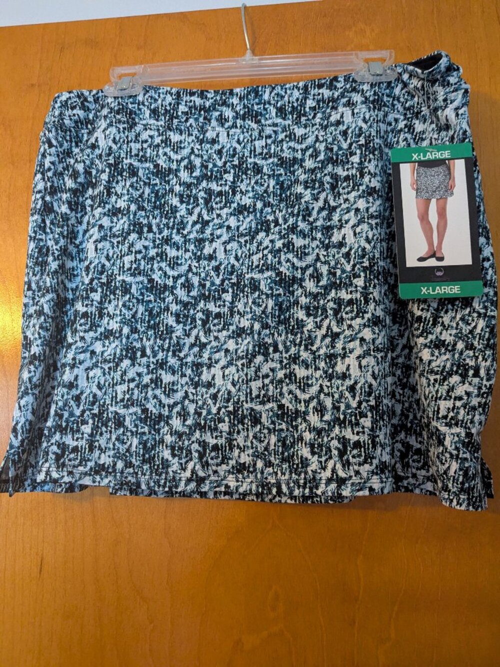 Tranquility Skort | Multi Blue/White/Black Print | NWT | Size Large